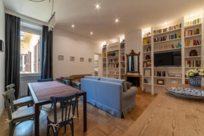 Castel Sant'Angelo Elegant Chic Apartment